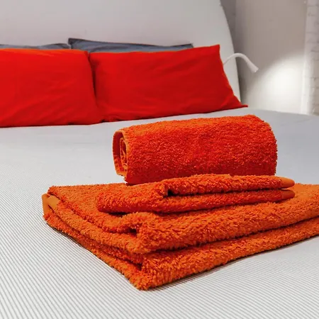 Orange M3 Duomo 12 Min Milaan
