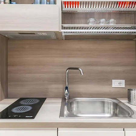 Orange M3 Duomo 12 Min Appartement Milaan