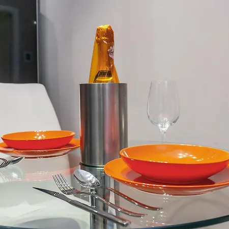 Orange M3 Duomo 12 Min Appartement *